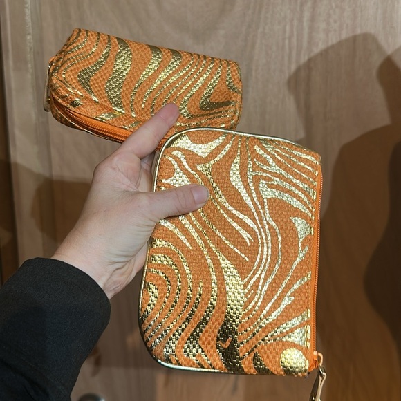 Stephanie Johnson Vibrant Orange and Gold Tote - Picture 3 of 5